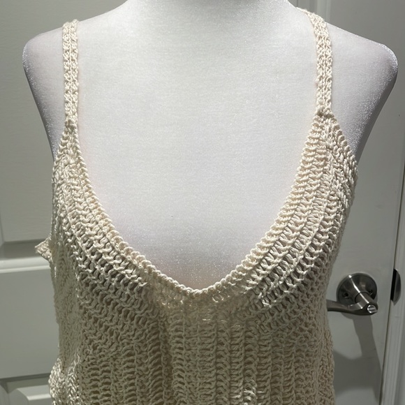 H&M medium crochet top - Picture 2 of 7
